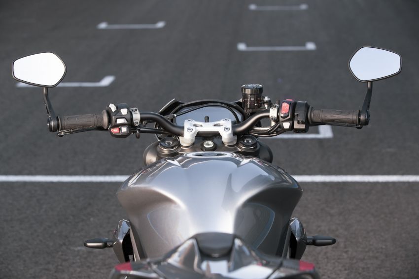 2020 Triumph Street Triple 765RS released – now with 9% more power and torque, new LED lights and DRLs 1026788