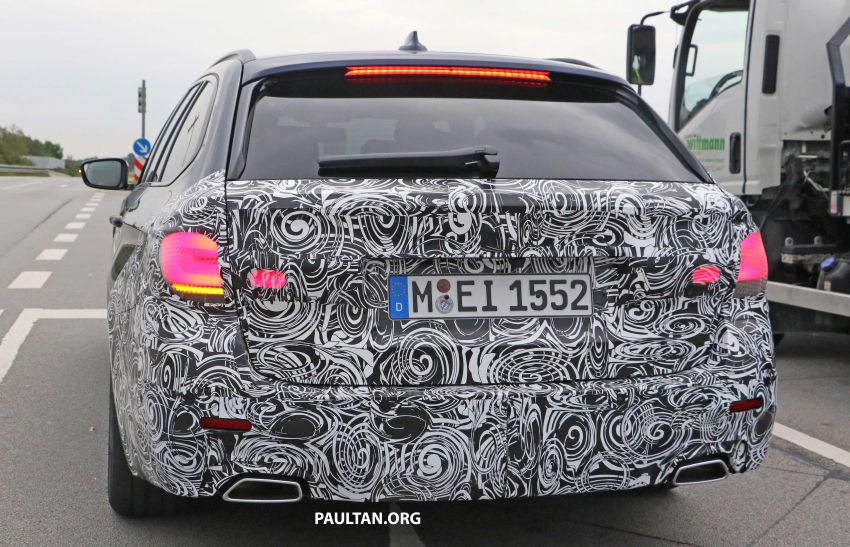 SPYSHOTS: BMW G31 5 Series Touring – interior seen 1030544