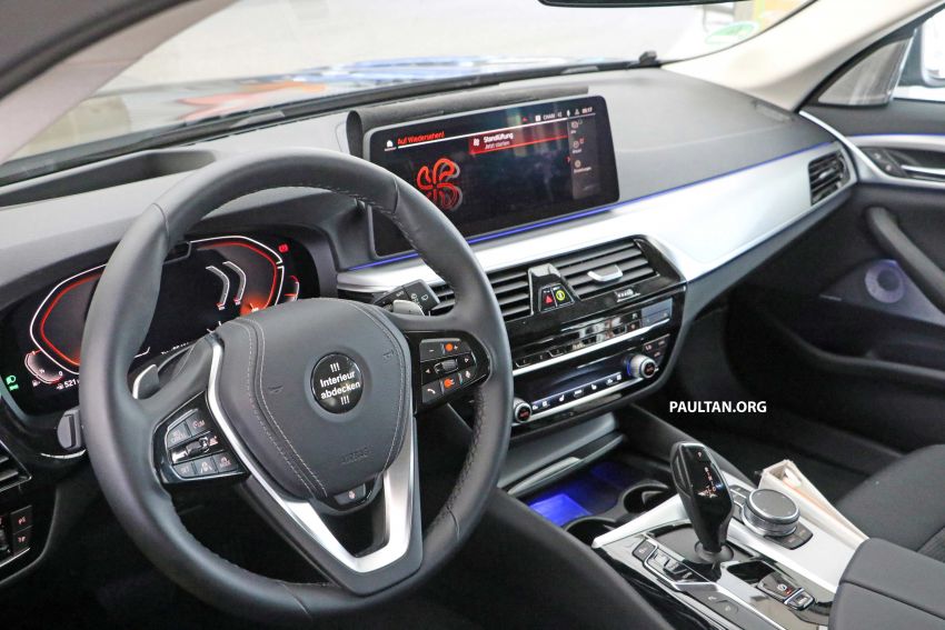 SPYSHOTS: BMW G31 5 Series Touring – interior seen 1030545