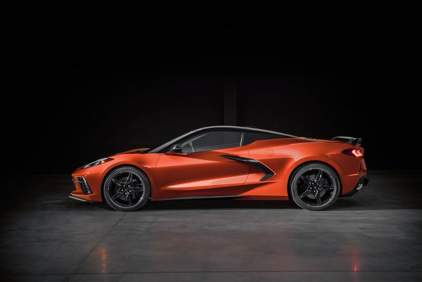 C8 Chevrolet Corvette Stingray Convertible revealed 1025635