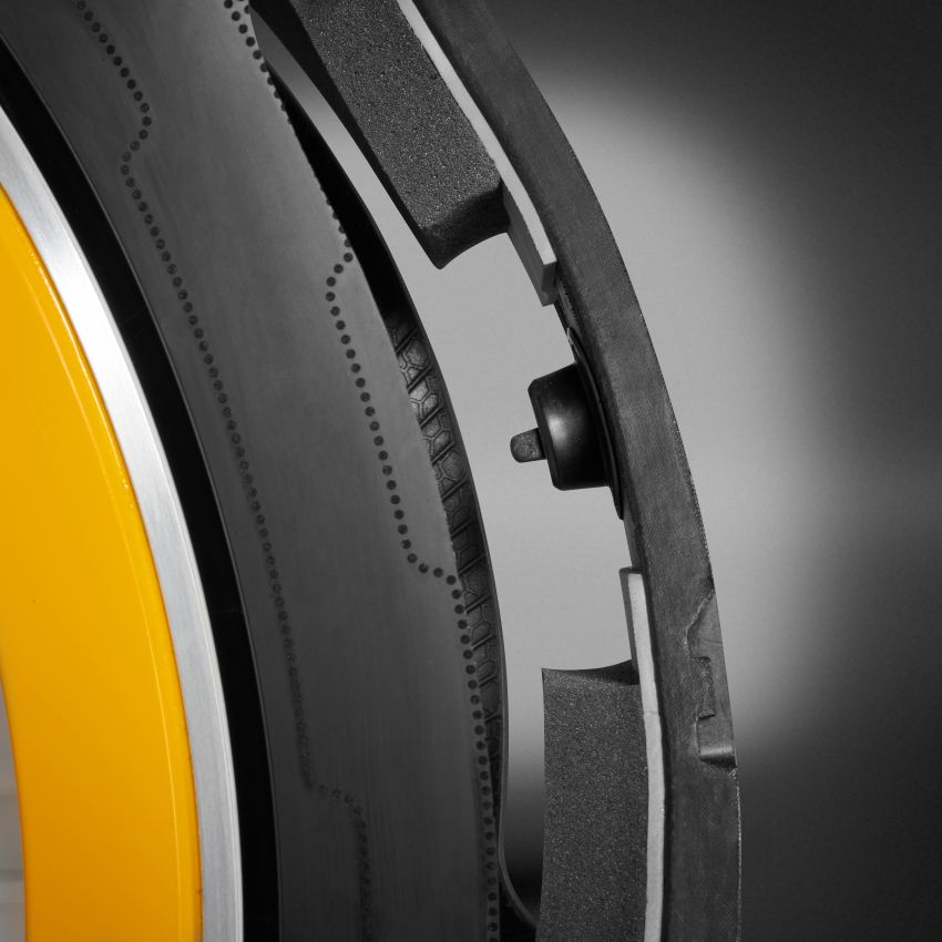 Continental showcases new self-inflating tyre concept 1027210