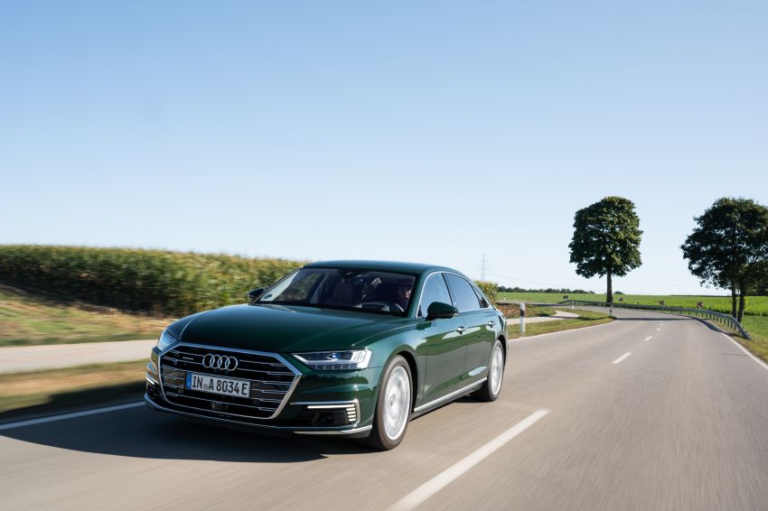 D5 Audi A8L 60 TFSI e quattro plug-in hybrid – 449 PS, 700 Nm, 2.5 litres per 100 km, 46 km electric range 1032179