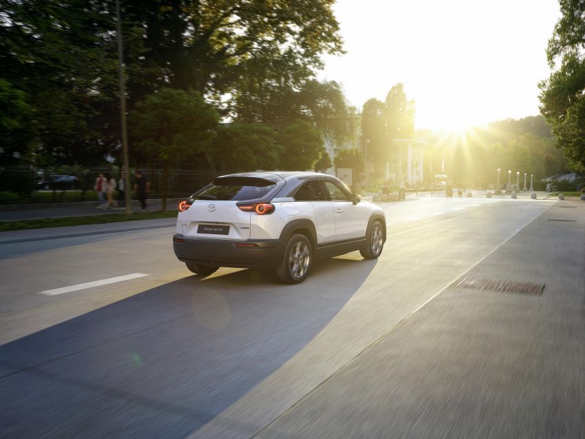 Tokyo 2019: Mazda MX-30 – brand’s first EV debuts with 141 hp, 264 Nm, 209 km EV range, suicide doors! Image #1033836