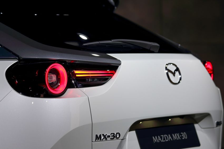 Tokyo 2019: Mazda MX-30 – brand’s first EV debuts with 141 hp, 264 Nm, 209 km EV range, suicide doors! Image #1033855