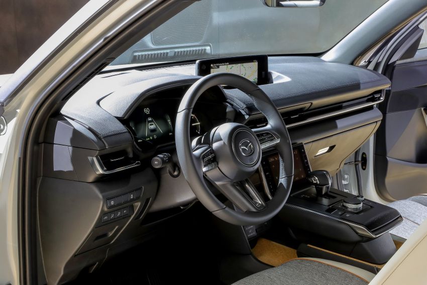 Tokyo 2019: Mazda MX-30 – brand’s first EV debuts with 141 hp, 264 Nm, 209 km EV range, suicide doors! 1033860