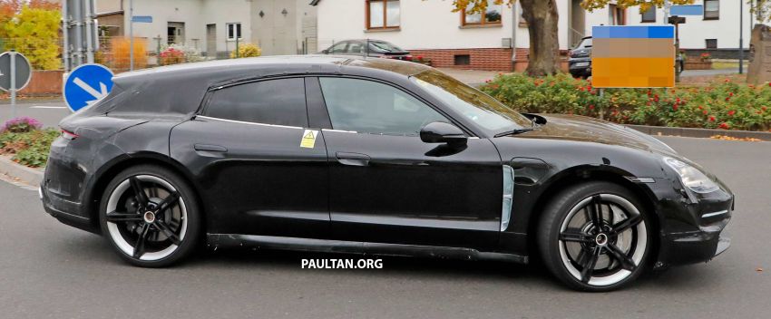 SPIED: Porsche Taycan Sport Turismo seen on test 1036727