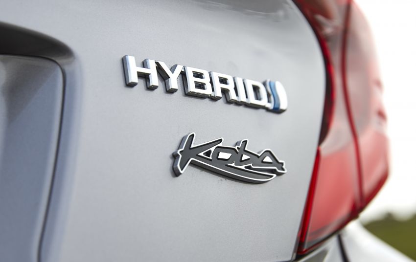 Toyota C-HR facelift debuts – new 2.0L hybrid variant 1023739
