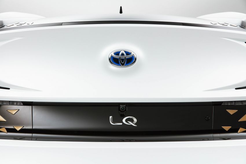 Toyota LQ Concept shown – uses AI to bond with you 1029828