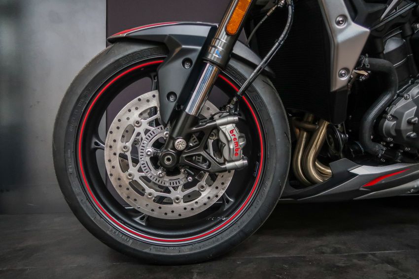 FIRST LOOK: 2020 Triumph Street Triple 765RS 1037059