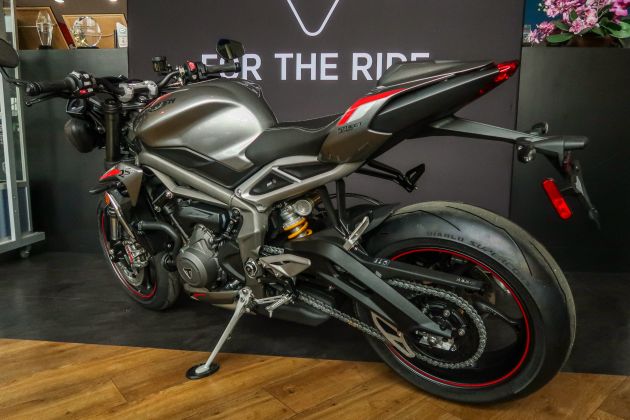 Triumph Street Triple RS 765 2020 sudah sampai M’sia – harga didedah hujung minggu ini, mungkin kekal