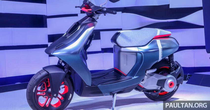 Tokyo 2019: Yamaha Genesis E01, E02 skuter elektrik futuristik yang seperti sudah sedia untuk pasaran Image #1035391