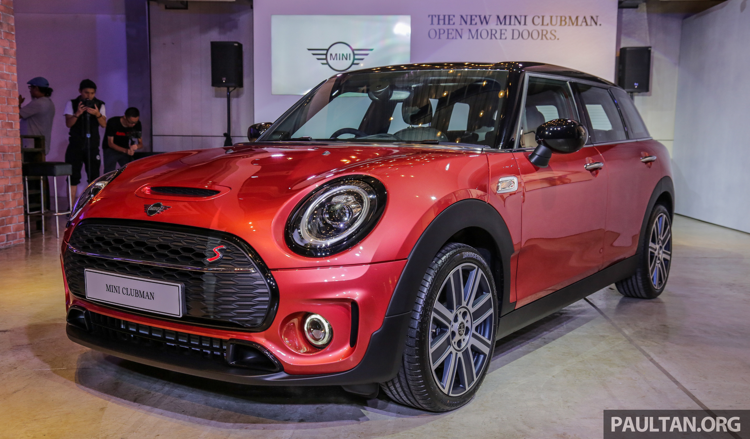 F54 MINI Clubman facelift launched in Malaysia - priced from RM299k 