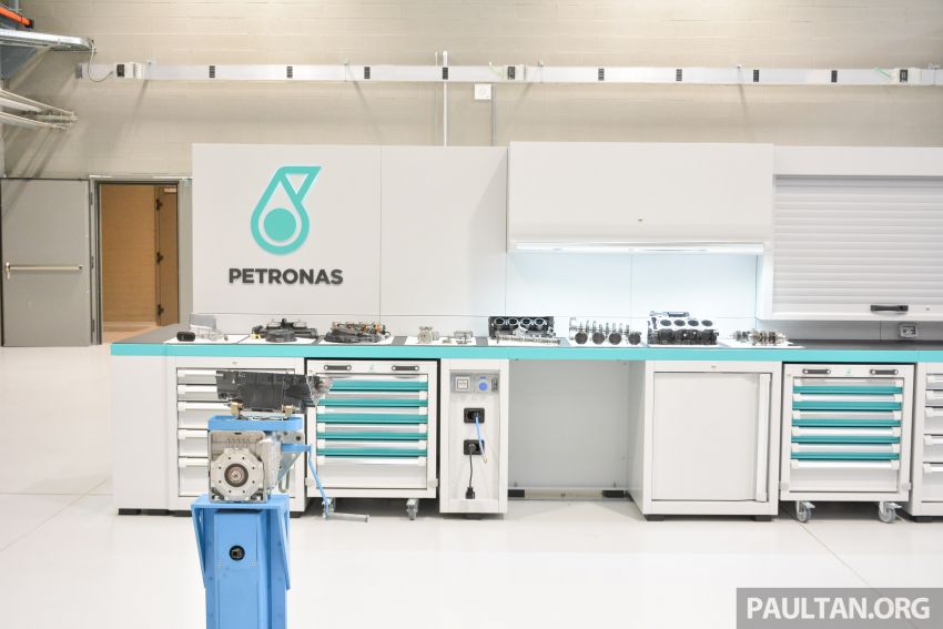 Petronas EV Fluids Symposium – thermal management development and its impact on EV performance 1044660