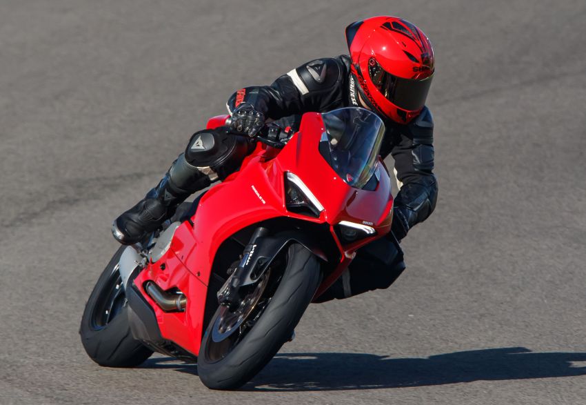 FIRST RIDE: 2020 Ducati Panigale V2 – fast and easy 1047527