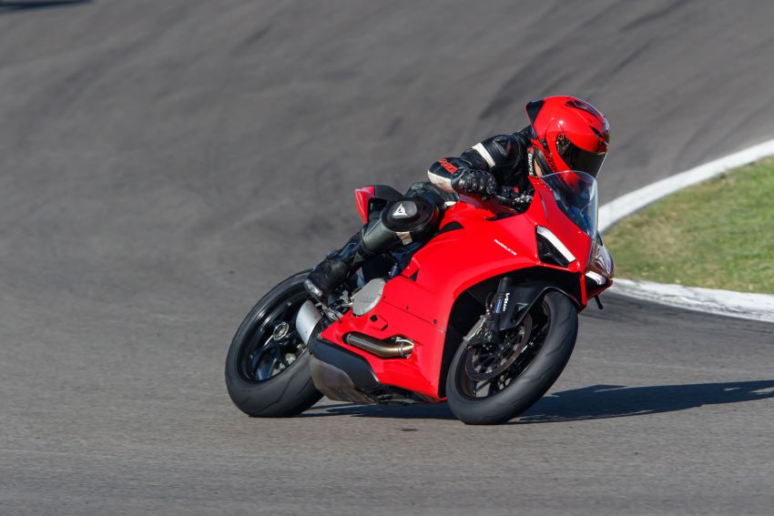 FIRST RIDE: 2020 Ducati Panigale V2 – fast and easy 1047532