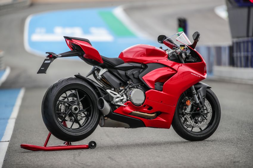 FIRST RIDE: 2020 Ducati Panigale V2 – fast and easy 1047478