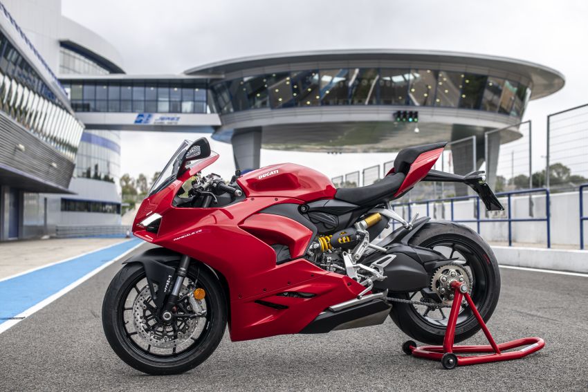 FIRST RIDE: 2020 Ducati Panigale V2 – fast and easy 1047482