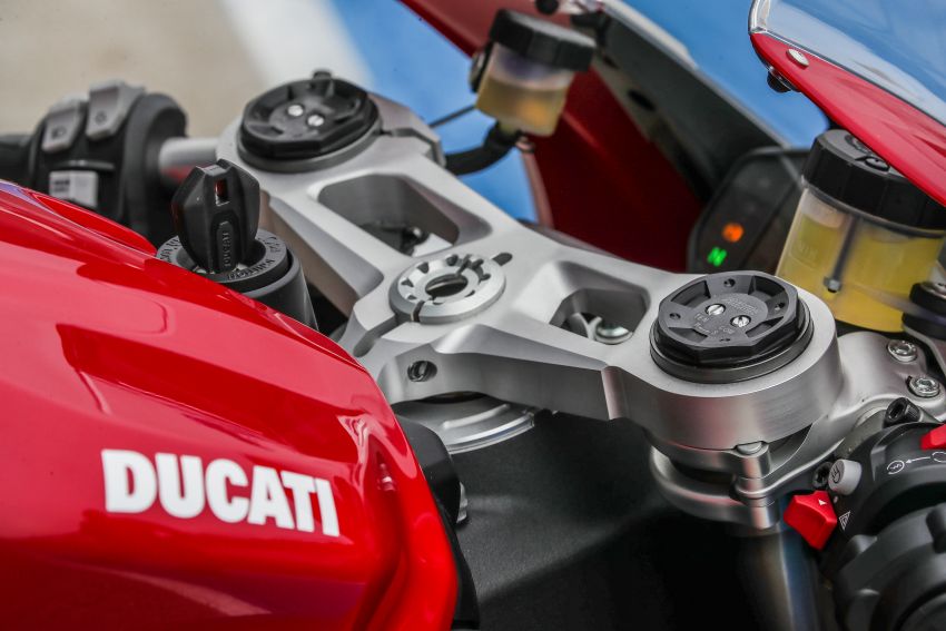 FIRST RIDE: 2020 Ducati Panigale V2 – fast and easy 1047514