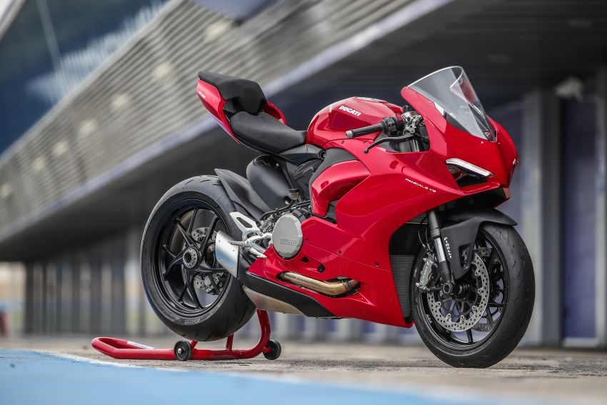 FIRST RIDE: 2020 Ducati Panigale V2 – fast and easy 1047473