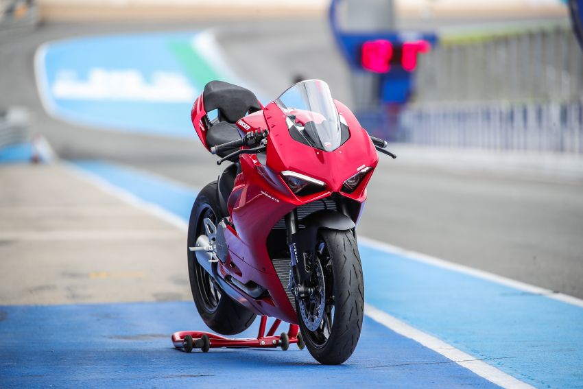 FIRST RIDE: 2020 Ducati Panigale V2 – fast and easy 1047476