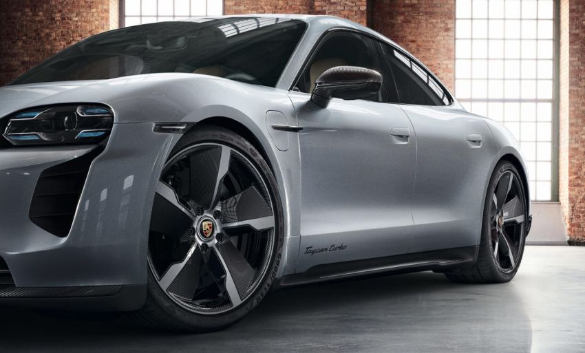 Porsche reveals Exclusive Taycan: accessories galore! 1051702