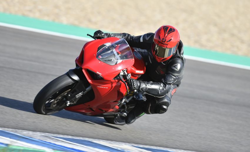 FIRST RIDE: 2020 Ducati Panigale V2 – fast and easy 1047533