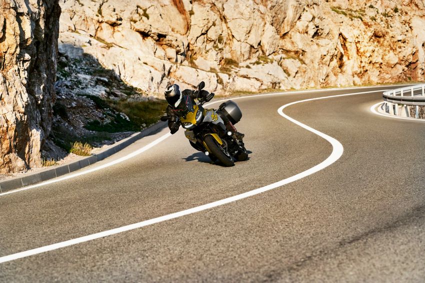 EICMA 2019: BMW F900R, F900XR – model roadster dan sport touring dengan enjin dua silinder 895 cc 1043051