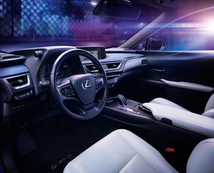 Lexus UX 300e pure EV – 400 km range, 204 PS/300 Nm, ‘paddle-shift’ braking regen, Active Sound Control 1049784