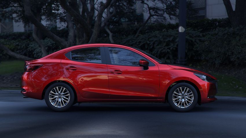Mazda 2 <em>facelift</em> versi sedan diperkenalkan di Mexico 1045930