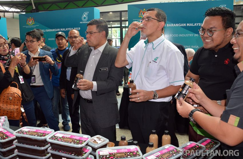 Petronas promotes local SME products at Kedai Mesra 1053051