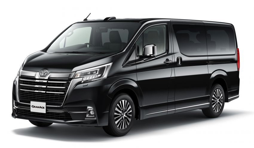 Toyota GranAce – two variants to go on sale in Japan 1050749