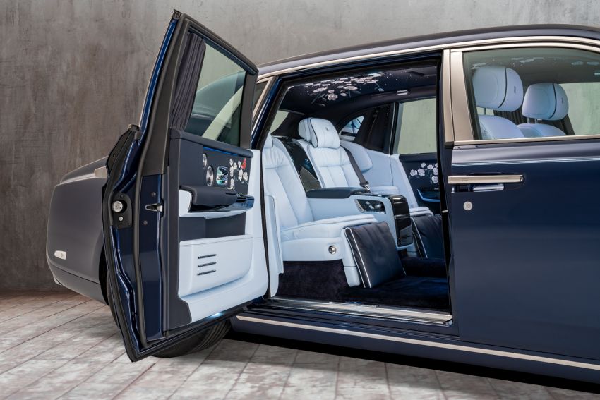Rolls-Royce Rose Phantom debuts – a million stitches! 1058843