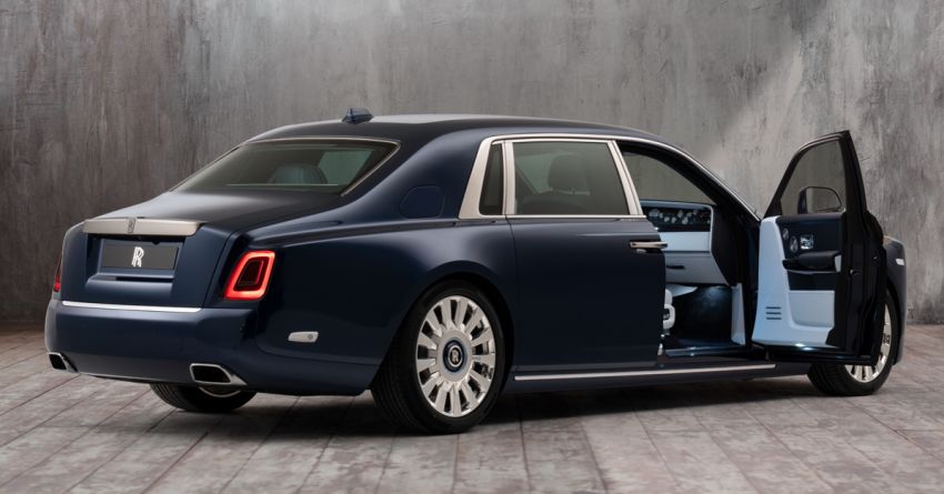 Rolls-Royce Rose Phantom debuts – a million stitches! 1058846