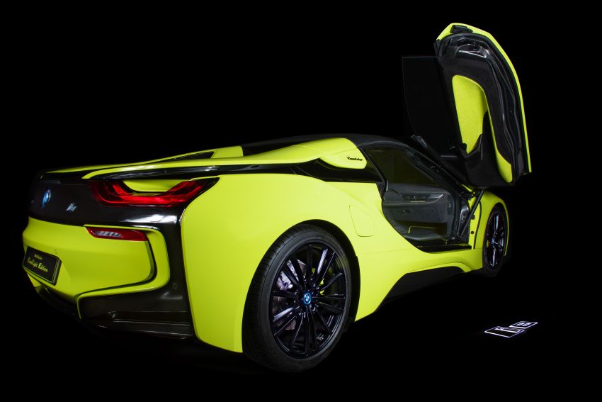 BMW i8 Roadster LimeLight Edition makes its debut 1056397