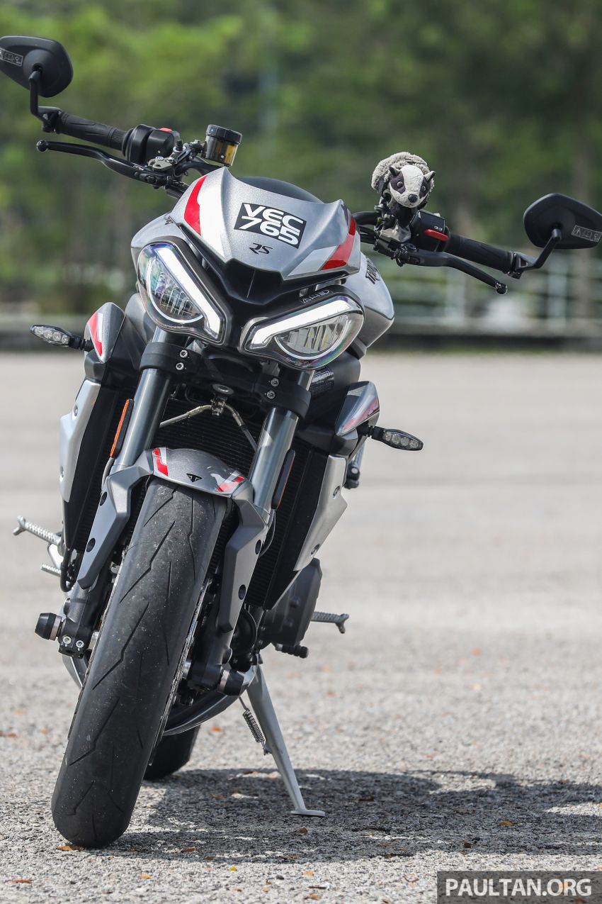 REVIEW: 2020 Triumph Street Triple 765RS naked sports – more of the same, but better, at RM67,900 1054496