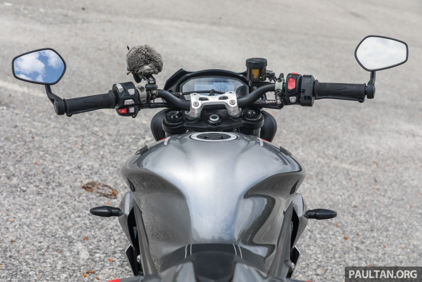 REVIEW: 2020 Triumph Street Triple 765RS naked sports – more of the same, but better, at RM67,900 1054528