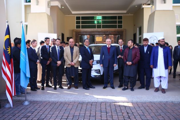 Proton serahkan SUV X70 kepada kerajaan Pakistan