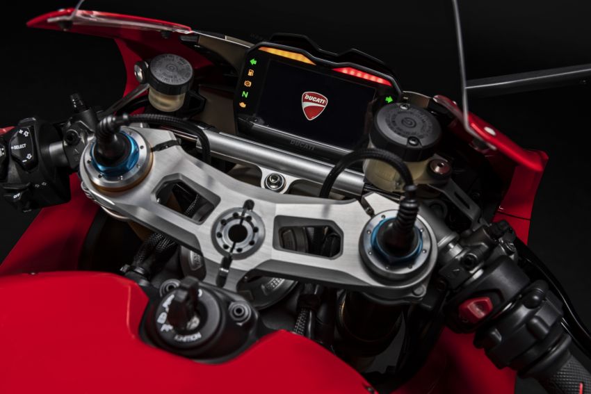 2020 Ducati Panigale V4 updated – better aerodynamics, revised riding aids, faster quickshift 1071929