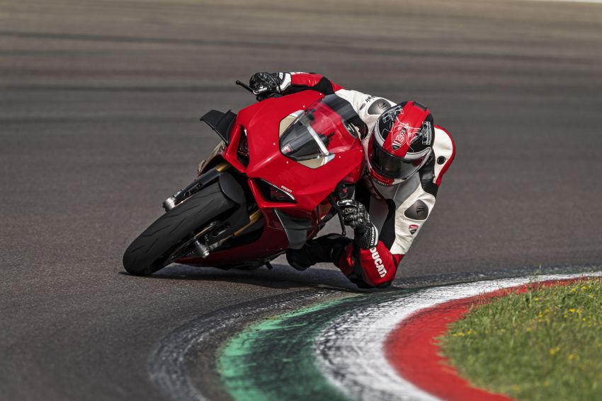 2020 Ducati Panigale V4 updated – better aerodynamics, revised riding aids, faster quickshift 1071942