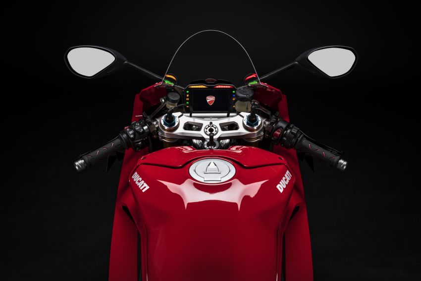 2020 Ducati Panigale V4 updated – better aerodynamics, revised riding aids, faster quickshift 1071926