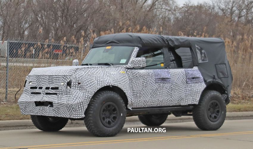 SPYSHOTS: Ford Bronco spotted running road tests 1074239