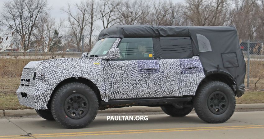 SPYSHOTS: Ford Bronco spotted running road tests 1074243
