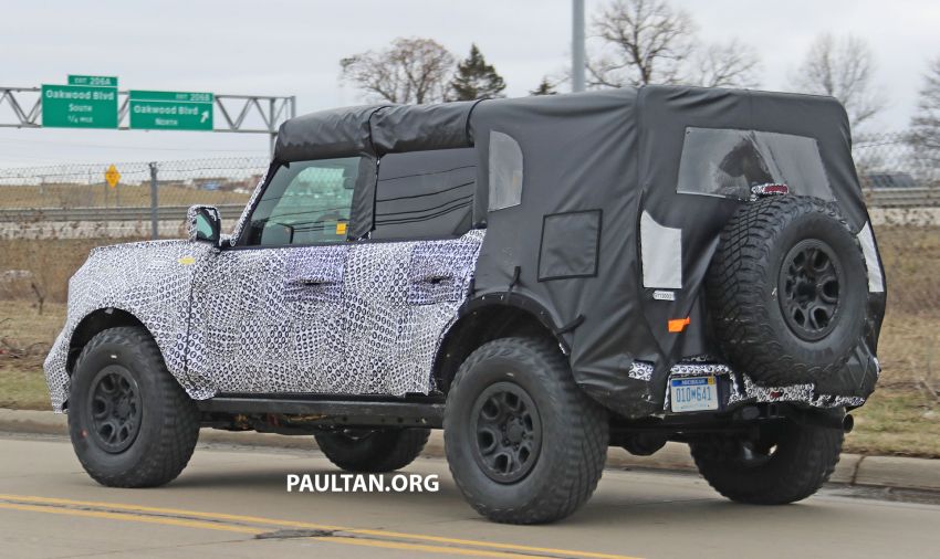 SPYSHOTS: Ford Bronco spotted running road tests 1074248