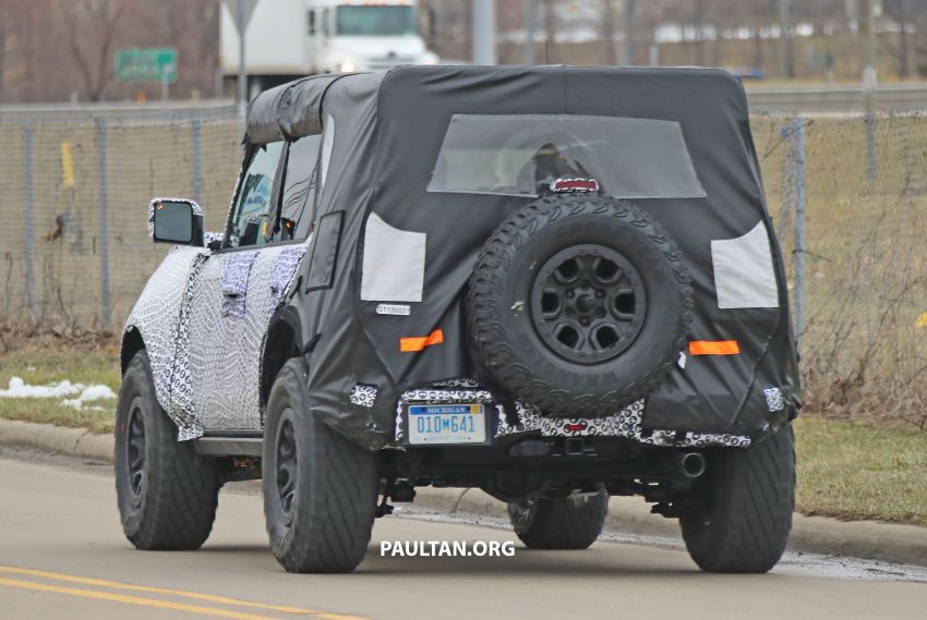 SPYSHOTS: Ford Bronco spotted running road tests 1074252