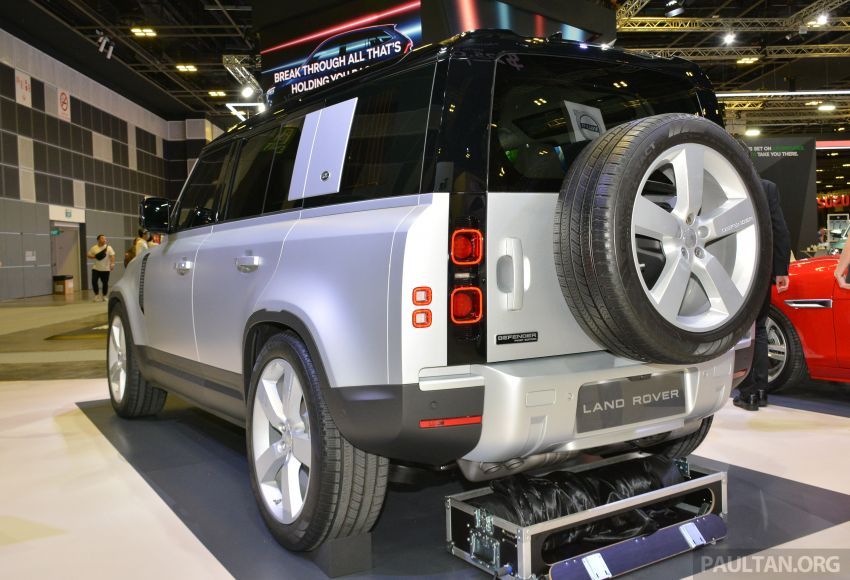 New Land Rover Defender previewed in Singapore 1069268