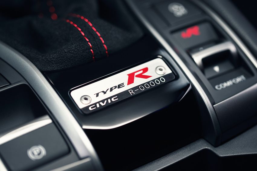 Honda Civic Type R facelift 2020 dilancarkan di Eropah dengan varian Sport Line tanpa spoiler bersaiz besar 1085534