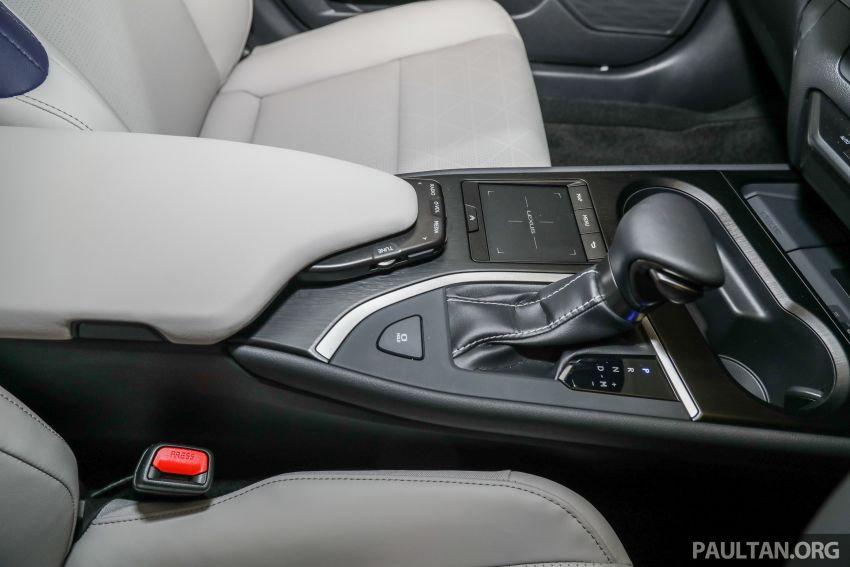 Lexus UX boleh ditempah – tiga varian, dari RM244k 1082592