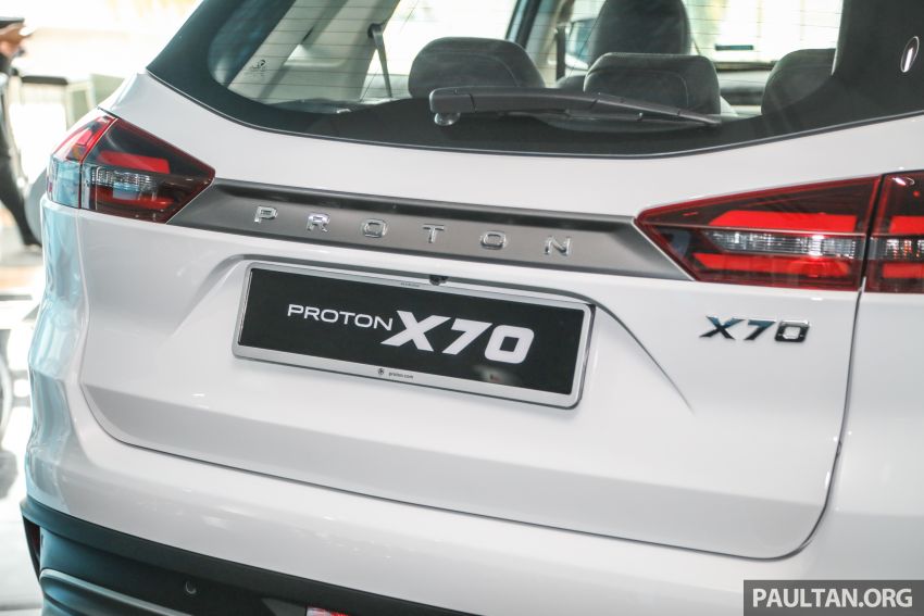 Proton X70 CKD dilancarkan secara rasmi – harga bermula RM95k, kotak gear DCT 7-kelajuan, 4 varian 1081033