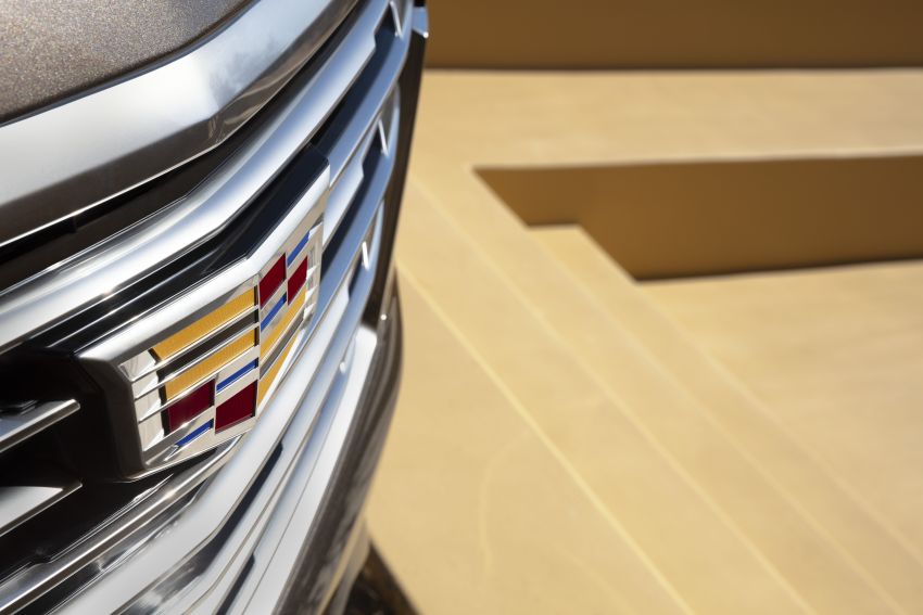 2021 Cadillac Escalade – 6.2L petrol V8, 3.0L diesel; Super Cruise ADAS, 38-inch curved OLED display 1077268