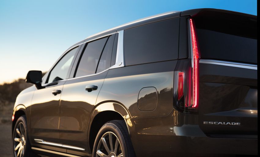 2021 Cadillac Escalade – 6.2L petrol V8, 3.0L diesel; Super Cruise ADAS, 38-inch curved OLED display 1077277